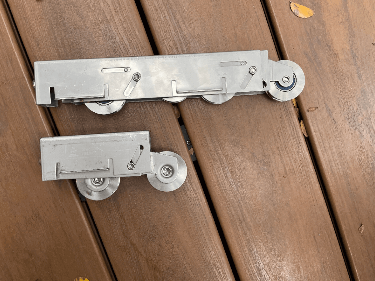 san-antonio-sliding-door-repair-rollers